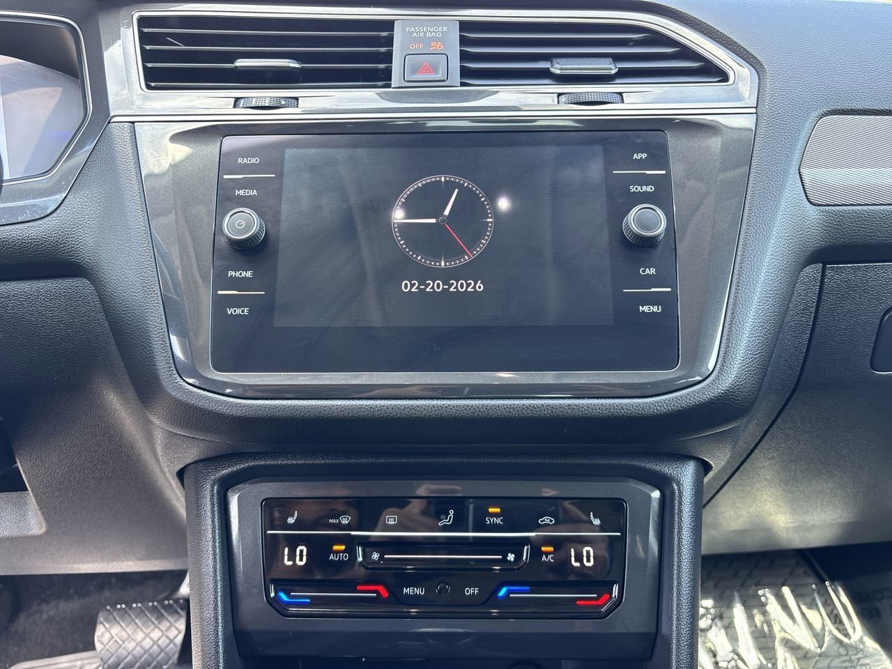 Used 2024 Volkswagen Tiguan SE image 21