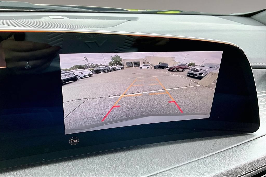 Used 2024 Cadillac XT4 Premium Luxury w/ Technology Package FWD image 23