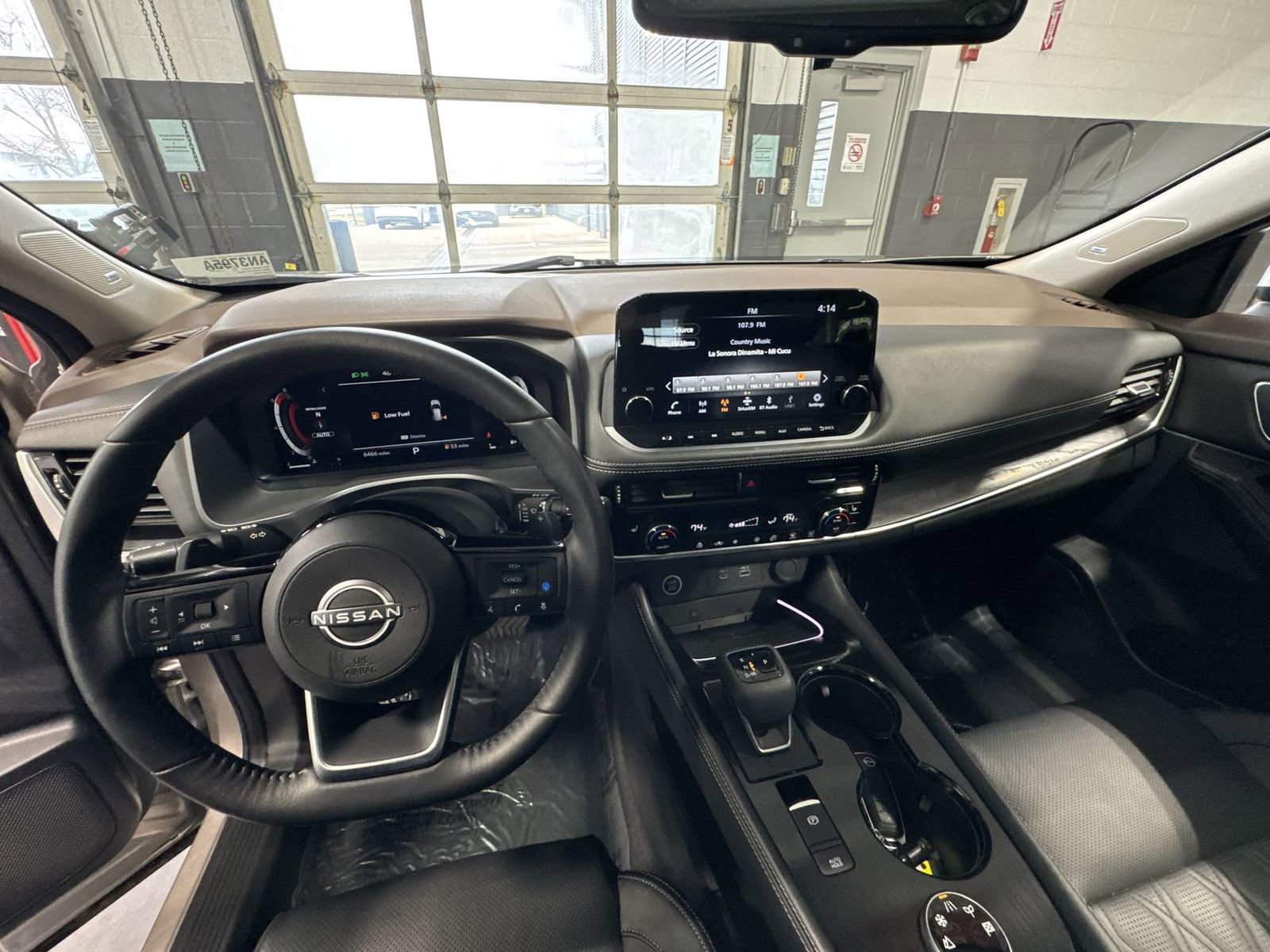 Certified 2023 Nissan Rogue Platinum image 2