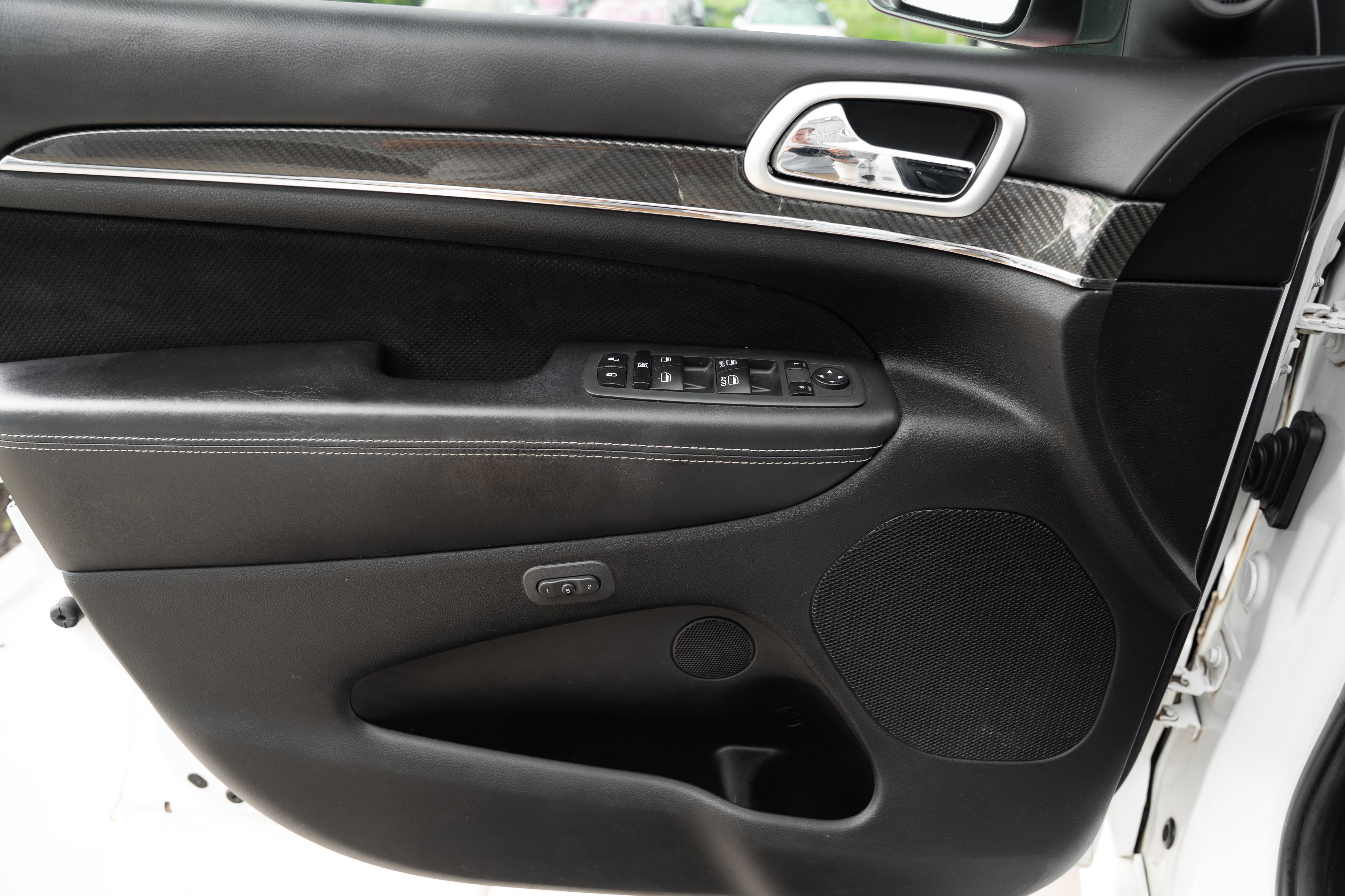Used 2013 Jeep Grand Cherokee SRT8 AWD/4WD image 16