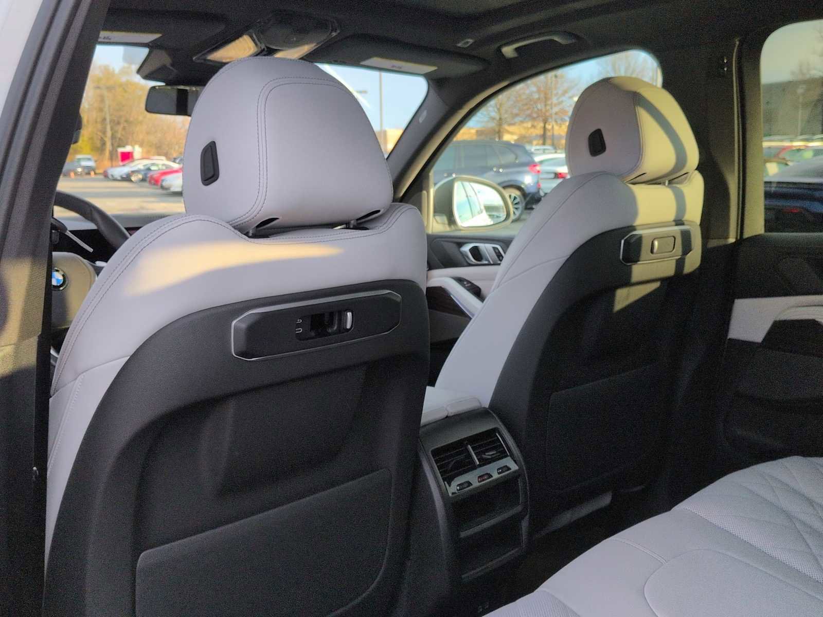 Certified 2024 BMW X5 xDrive40i w/ Premium Package image 19