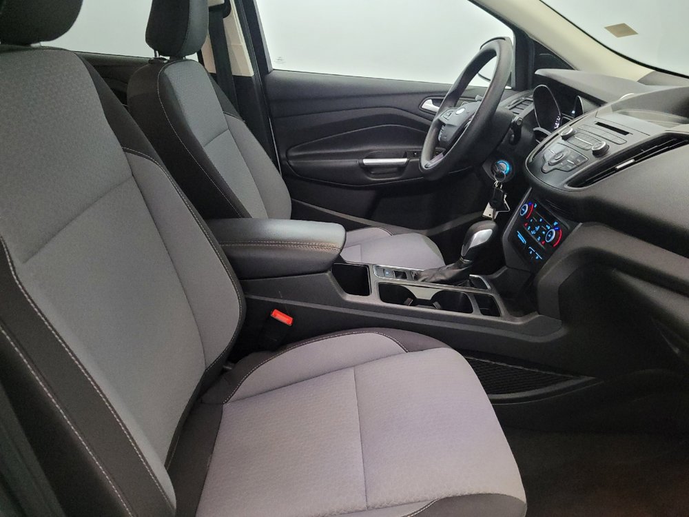 Used 2018 Ford Escape SE image 21