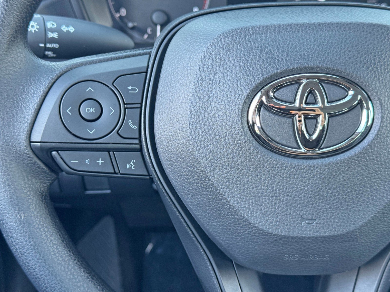 Used 2025 Toyota Corolla LE image 16