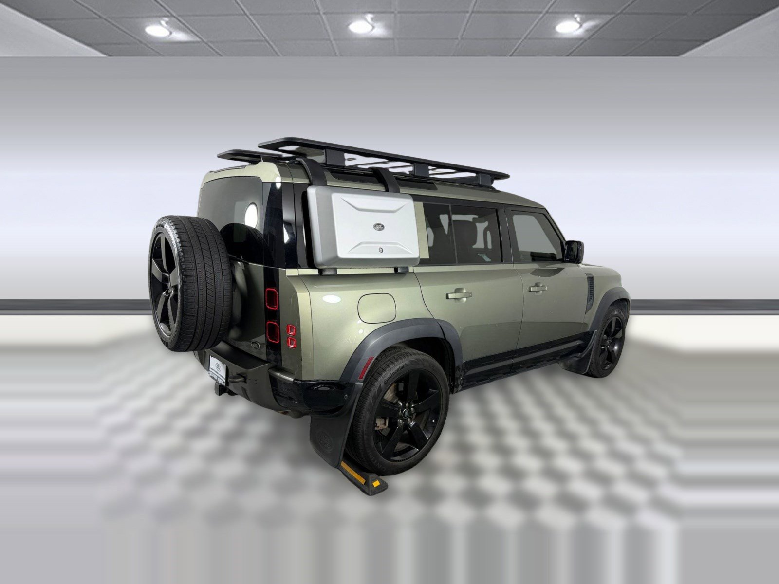 Used 2022 Land Rover Defender 110 X-Dynamic HSE image 9