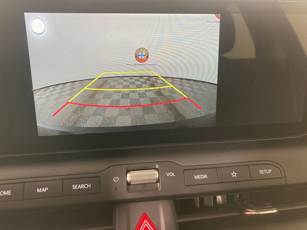 New 2025 Kia K4 LXS image 4