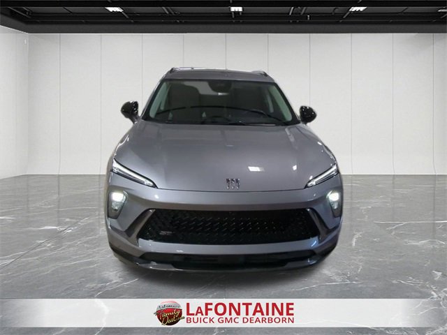 Used 2024 Buick Envision Sport Touring image 3