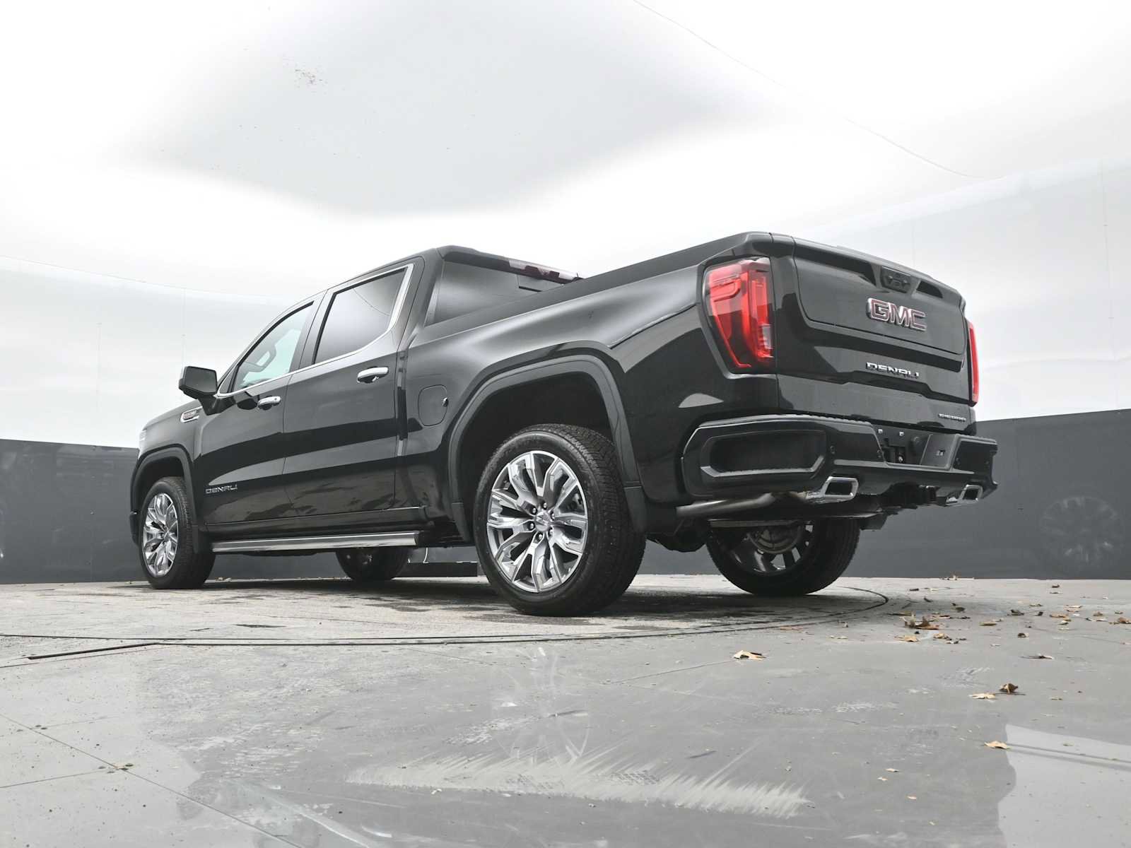 New 2026 GMC Sierra 1500 Denali w/ Denali Reserve Package image 40