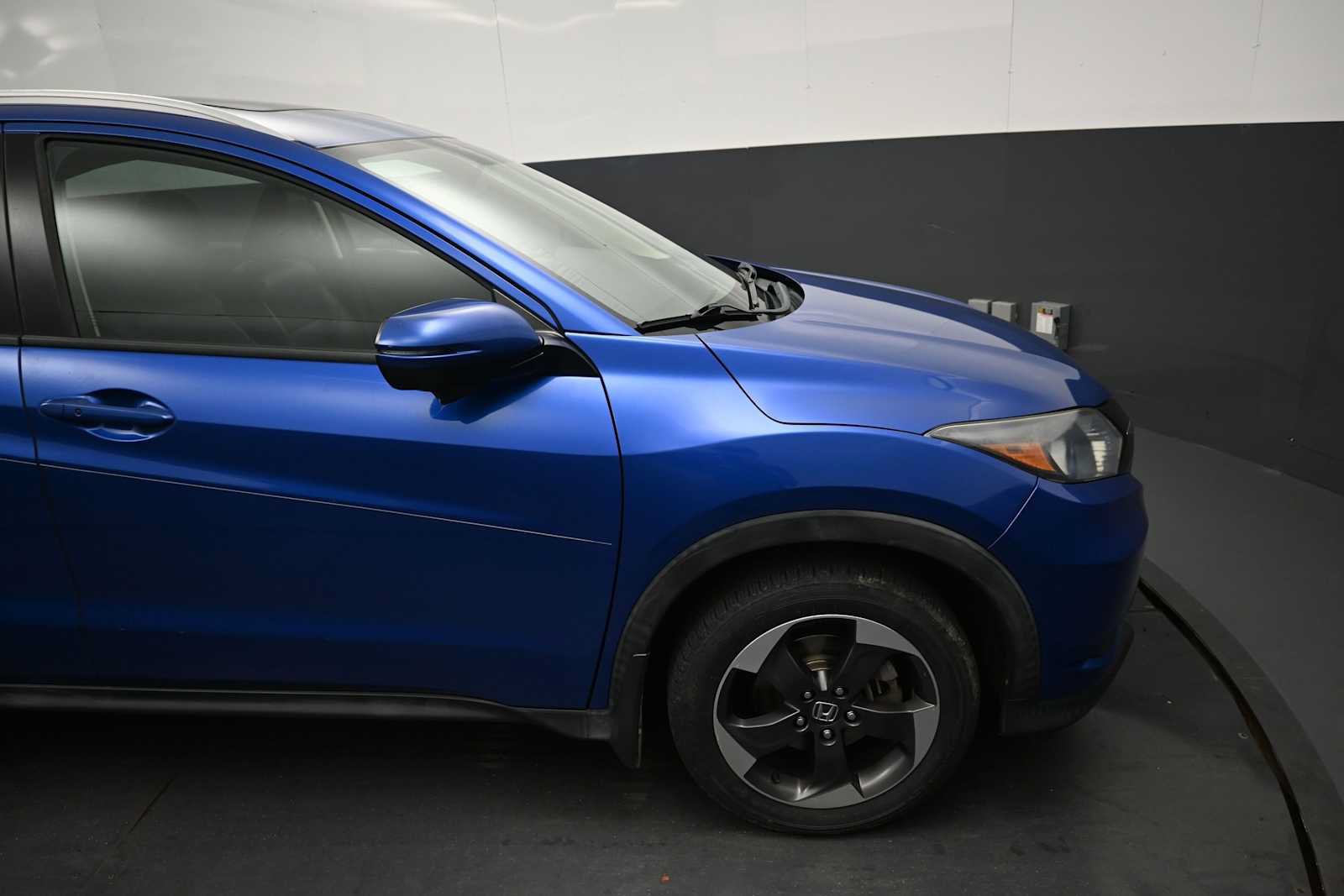 Used 2018 Honda HR-V EX-L image 11