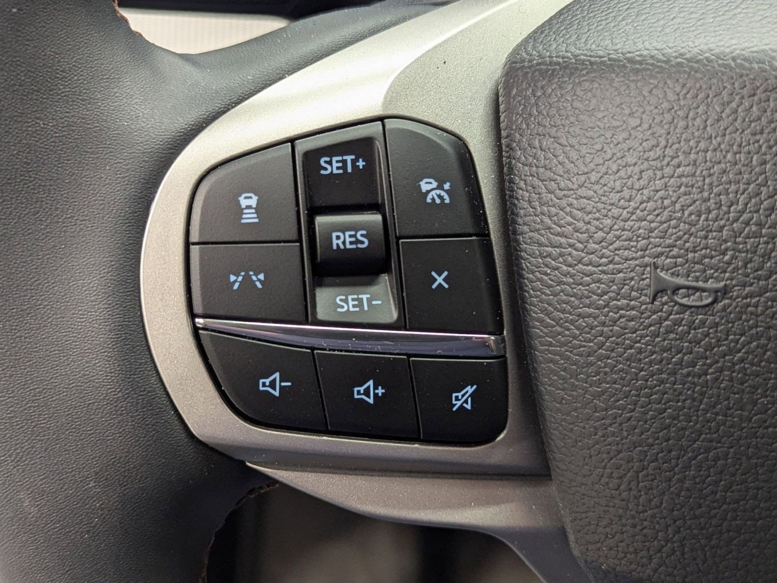 New 2026 Ford Explorer Active w/ Active Comfort Package image 12