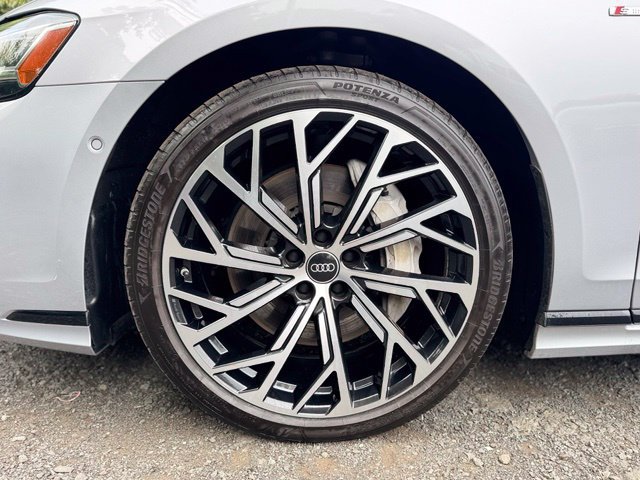 Certified 2022 Audi A8 L 3.0T w/ Executive Package AWD/4WD image 10