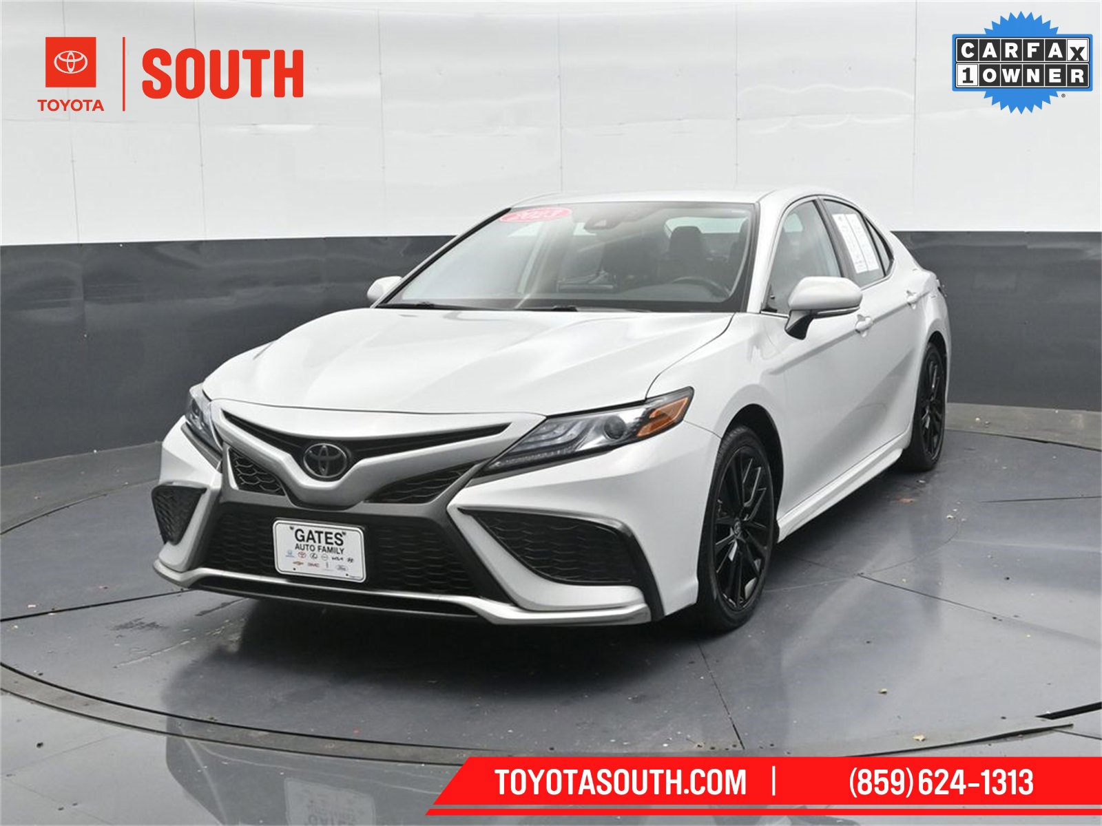 Used 2023 Toyota Camry XSE image 6
