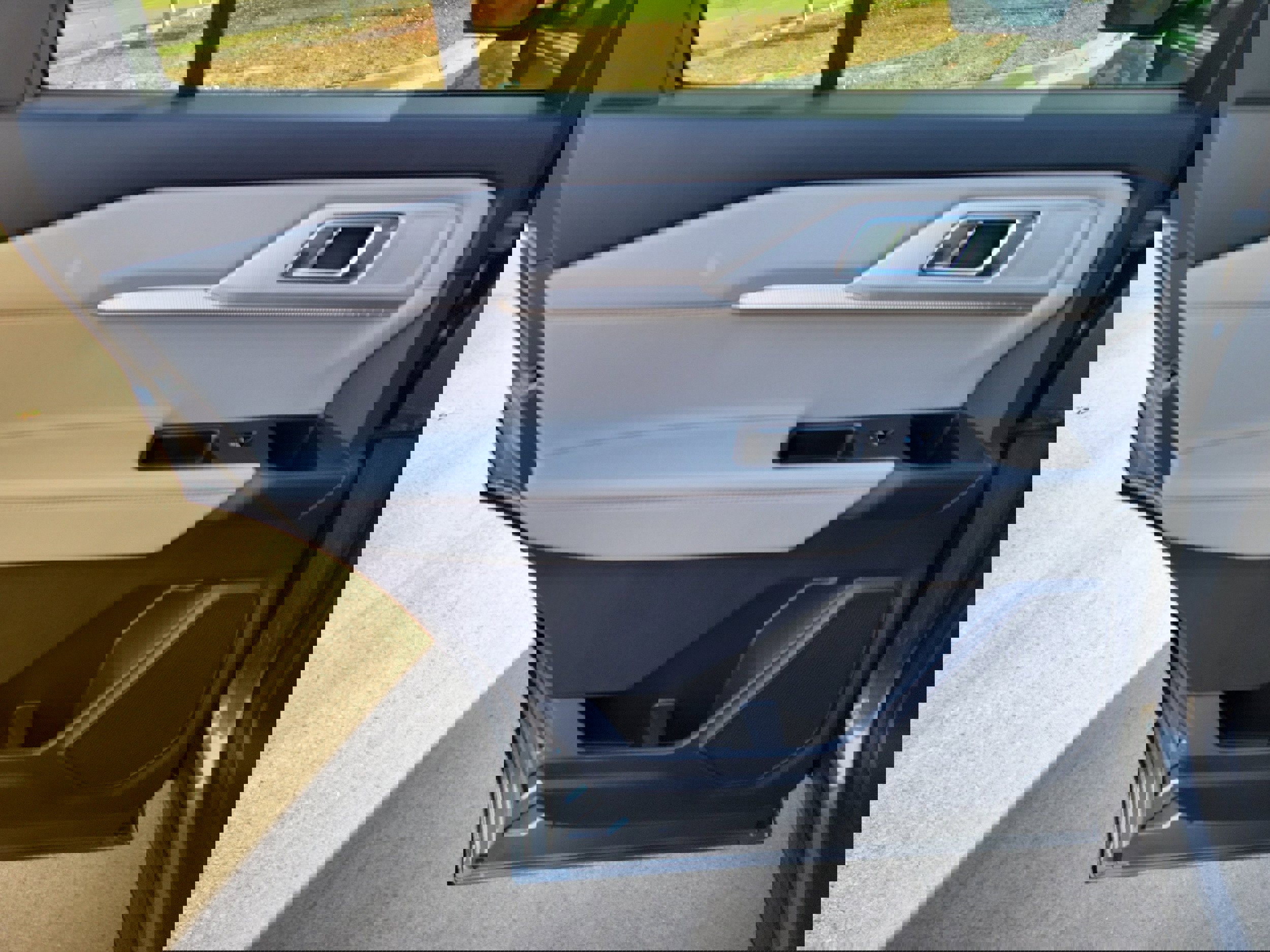 New 2026 Ford Explorer Active w/ Active Comfort Package image 10