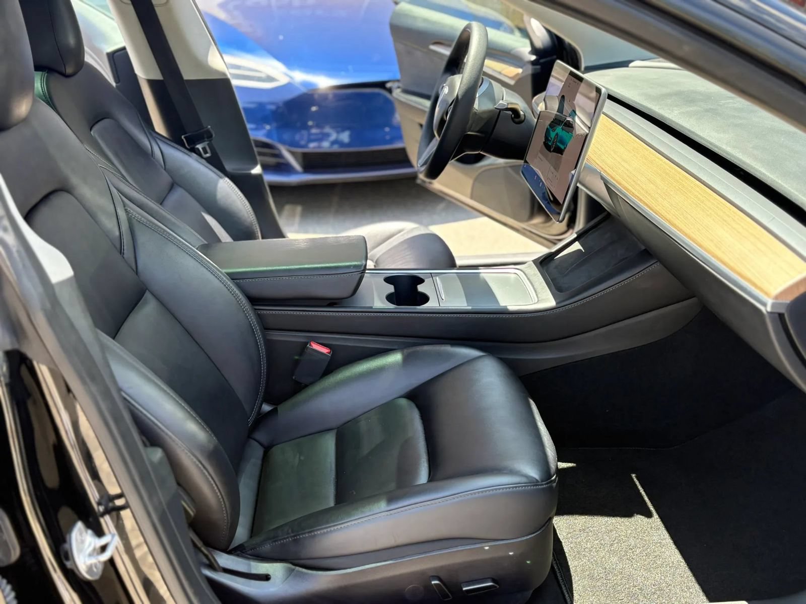 Used 2023 Tesla Model 3 Standard Range RWD image 9
