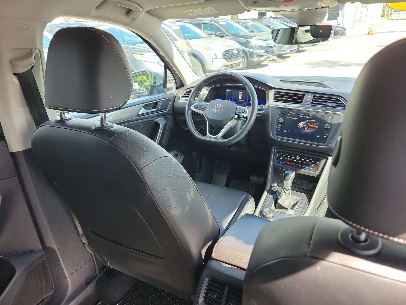 Used 2022 Volkswagen Tiguan SE AWD/4WD image 14