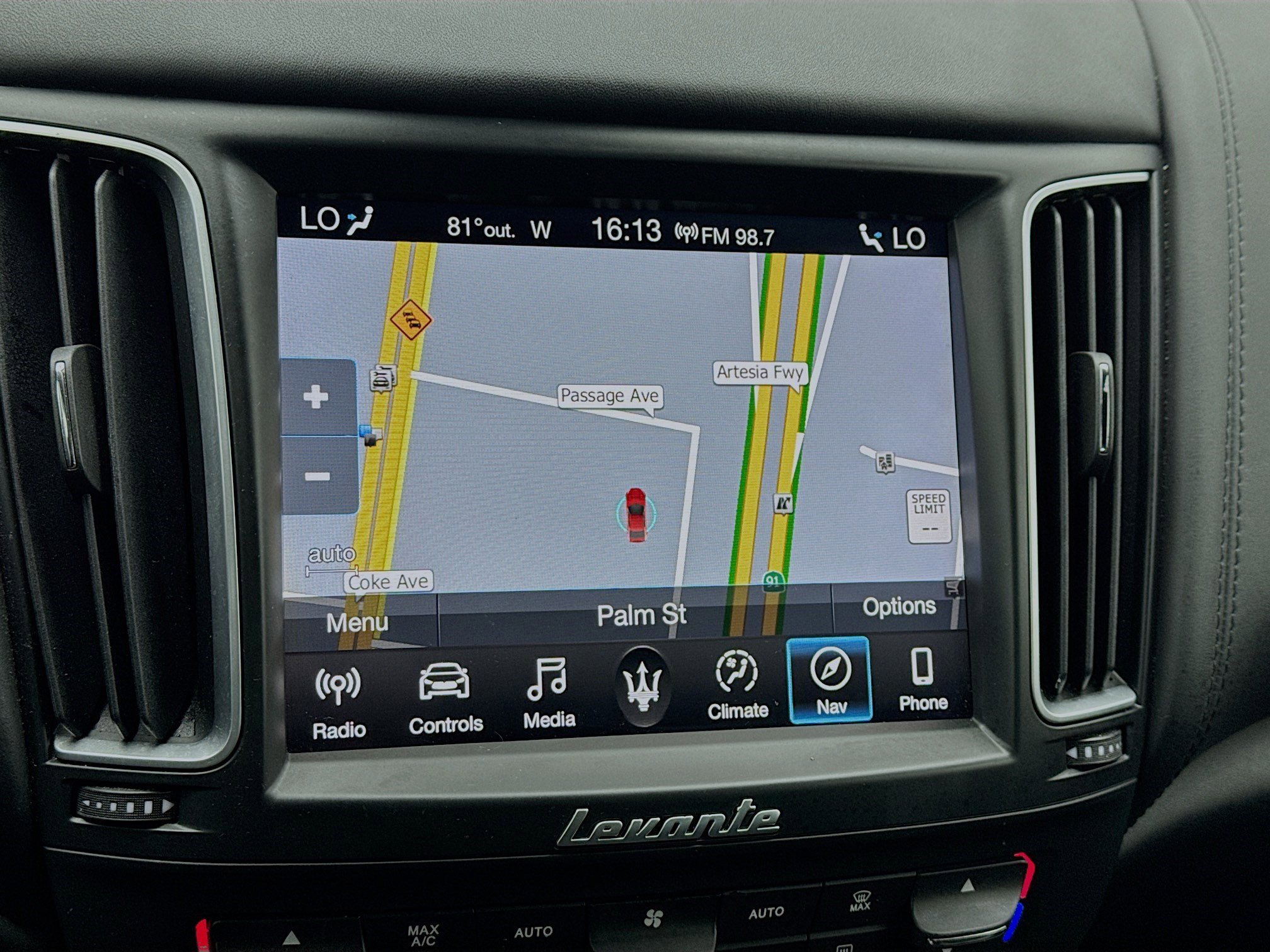 Used 2020 Maserati Levante GranSport image 9