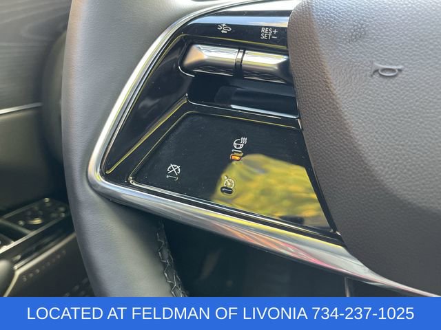 Used 2025 Cadillac Lyriq Luxury image 37