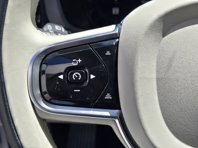Certified 2023 Volvo XC60 B5 Plus w/ Protection Package Premier FWD image 29