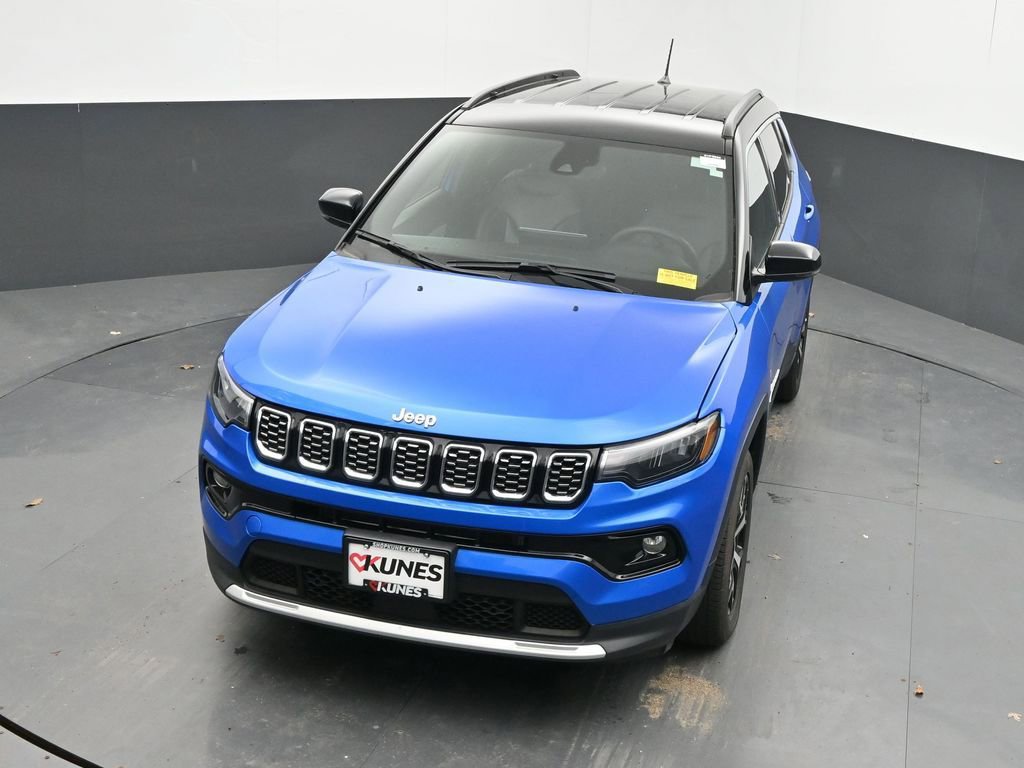 Used 2025 Jeep Compass Limited AWD/4WD image 37
