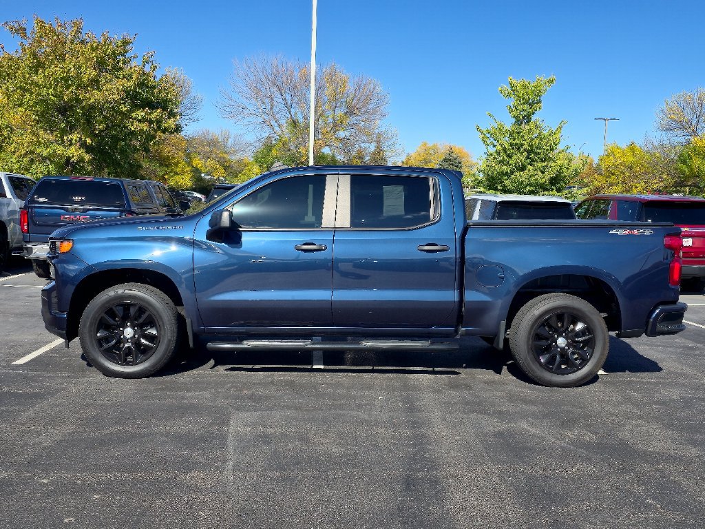 Certified 2022 Chevrolet Silverado 1500 Custom AWD/4WD image 11