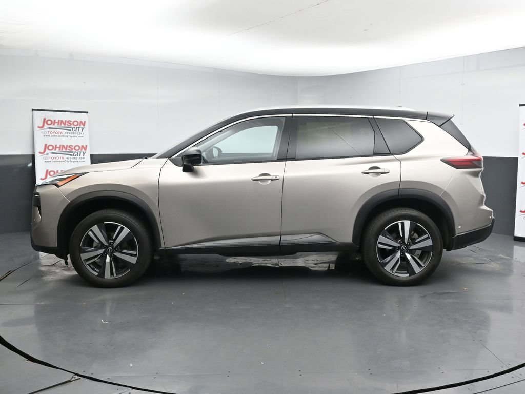 Used 2024 Nissan Rogue SL image 5