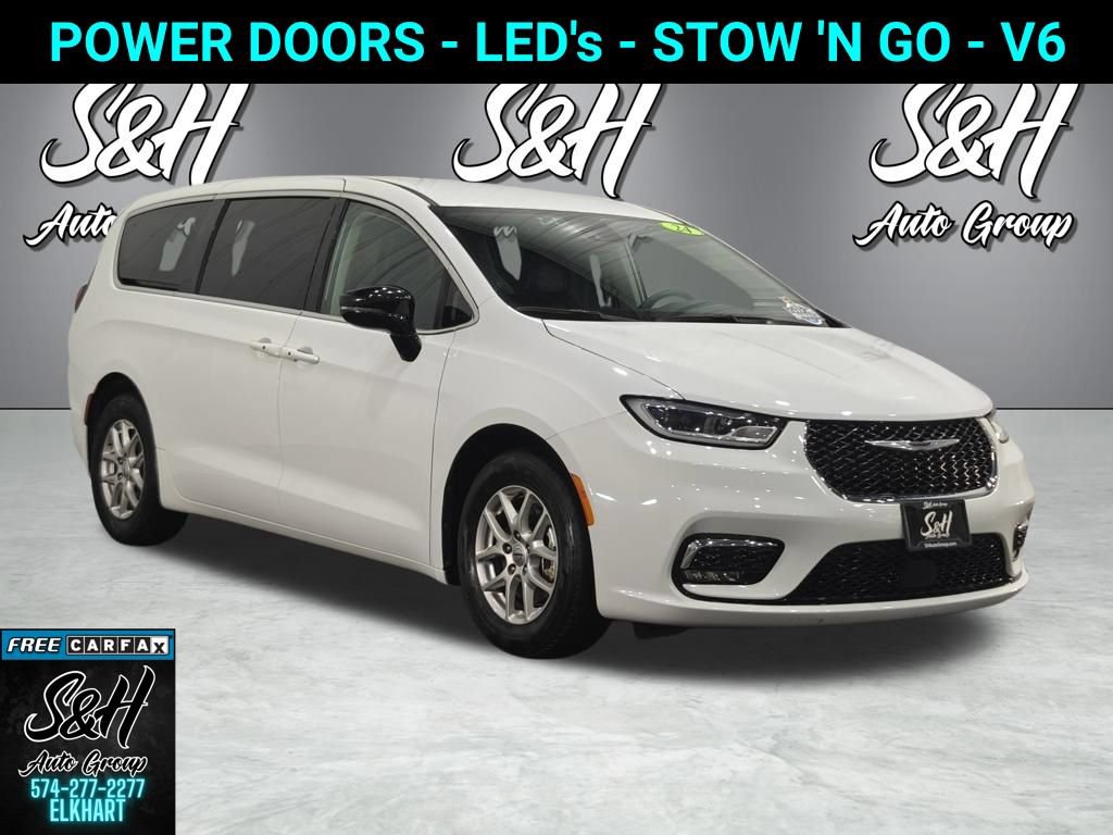 Used 2024 Chrysler Pacifica Touring-L FWD video 1