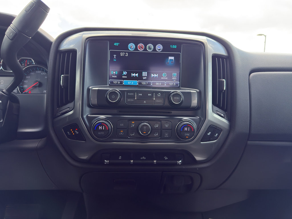 Used 2018 Chevrolet Silverado 1500 LT w/ True North Edition AWD/4WD image 17
