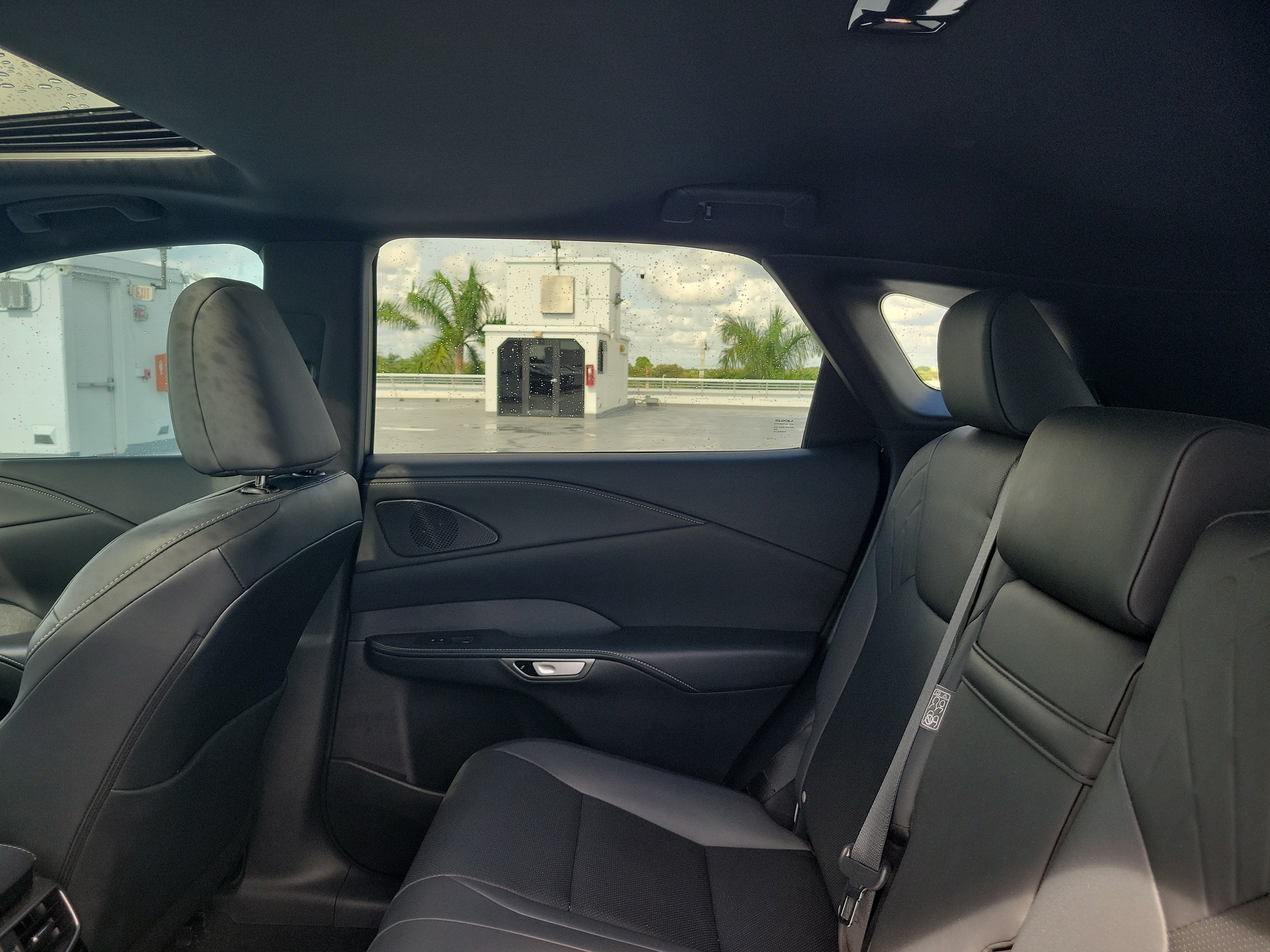 Used 2025 Lexus RX 350 F Sport FWD image 13