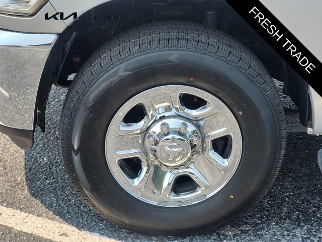 Used 2018 RAM 2500 Tradesman w/ Chrome Appearance Group RWD image 9