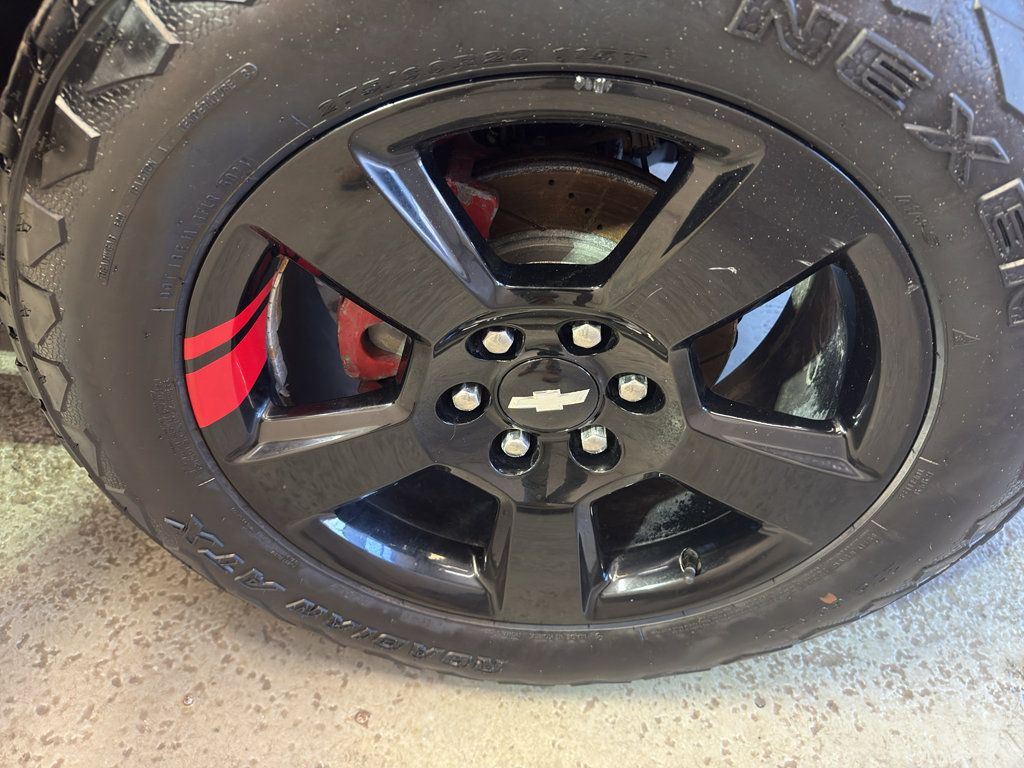 Used 2017 Chevrolet Silverado 1500 LT w/ Redline Edition image 31