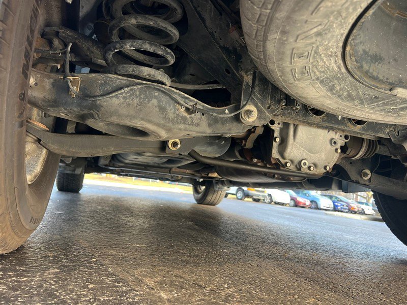 Used 2010 Nissan Armada SE image 40