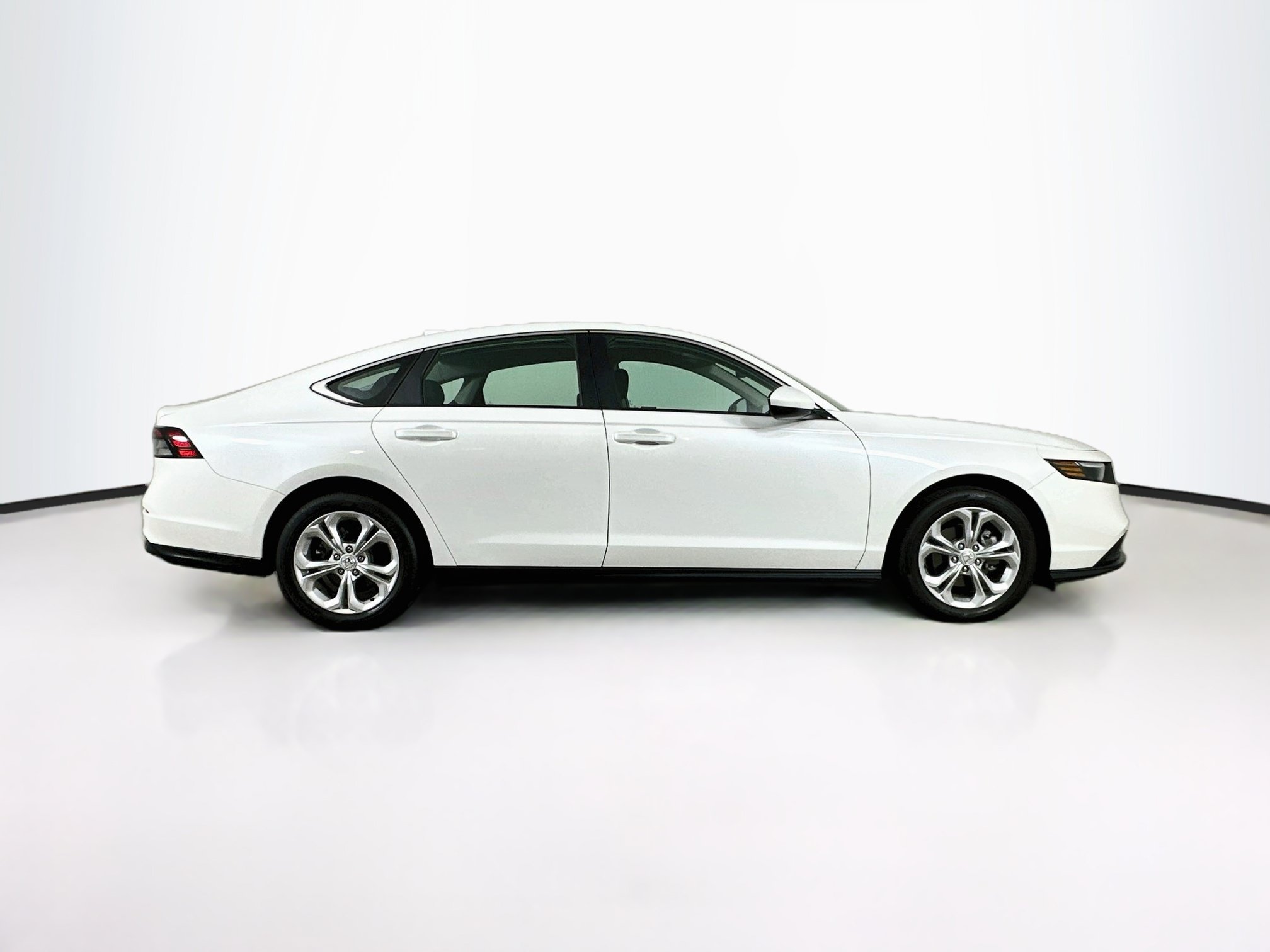Used 2024 Honda Accord LX image 10