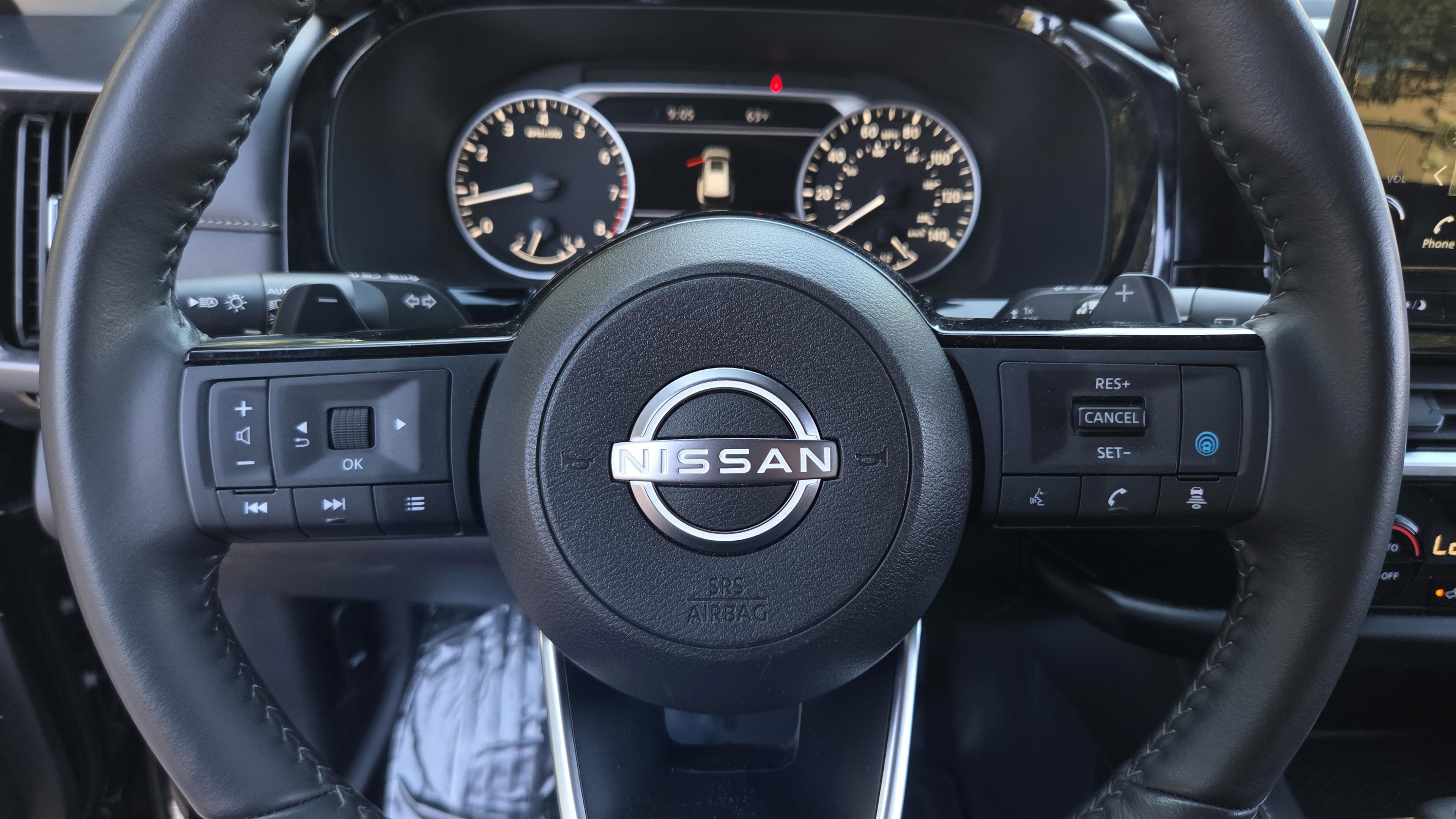 Used 2023 Nissan Pathfinder SL w/ SL Premium Package FWD image 23