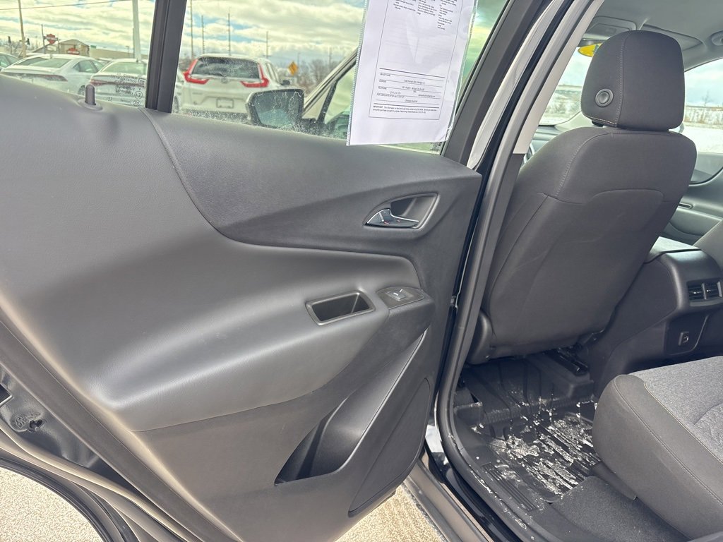 Used 2024 Chevrolet Equinox LT w/ LPO, Floor Liner Package image 9