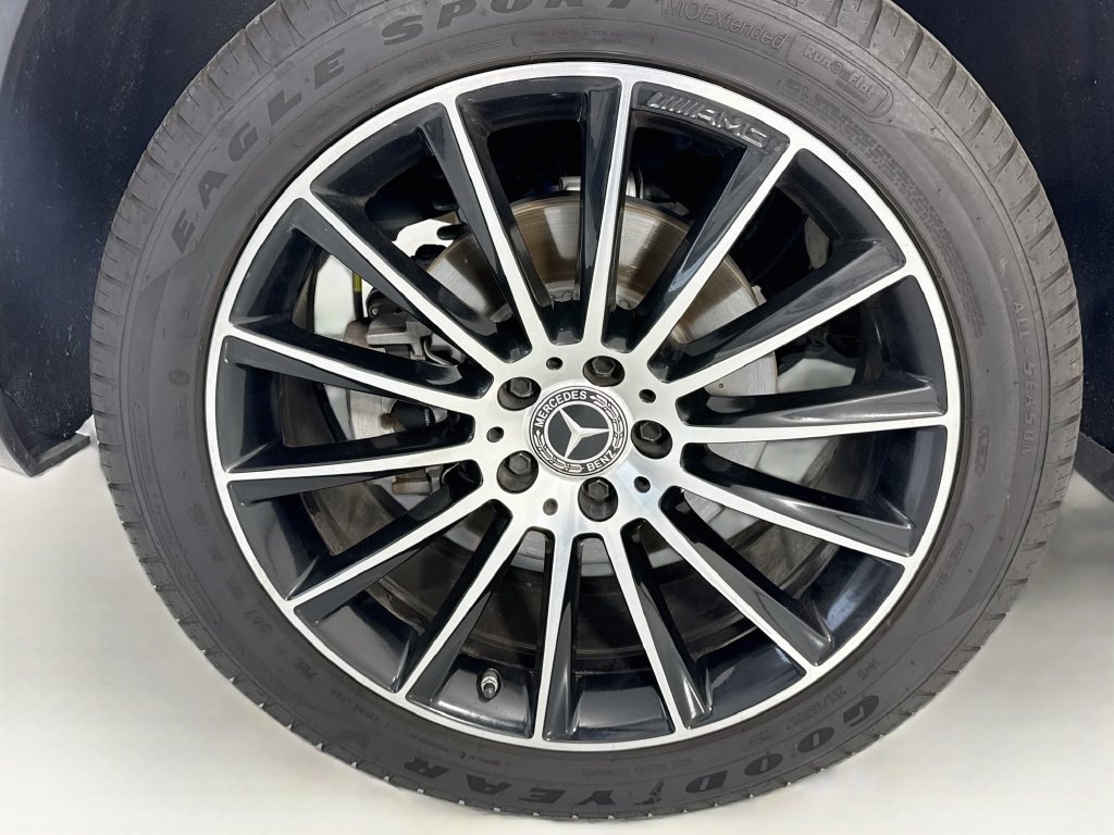 Used 2021 Mercedes-Benz GLC 300 image 33