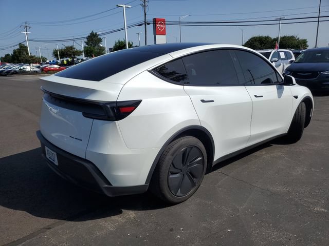 Used 2026 Tesla Model Y AWD image 4