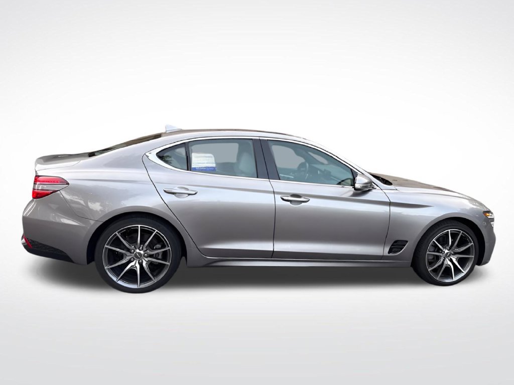 Used 2023 Genesis G70 2.0T AWD/4WD image 8