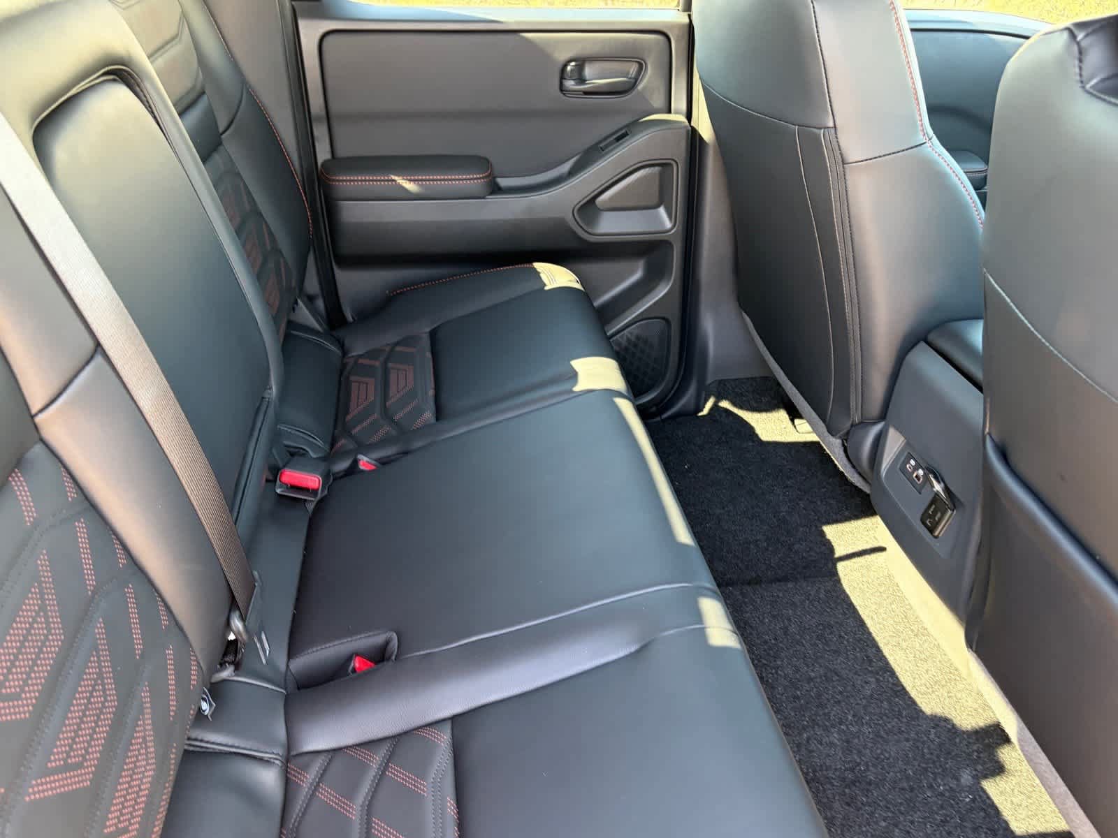 New 2027 Nissan Frontier Pro-X w/ Pro Premium Package RWD image 11