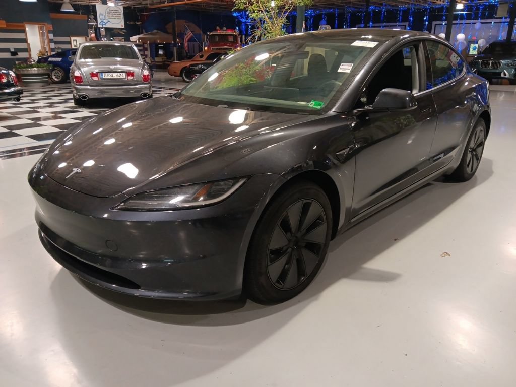 Used 2025 Tesla Model 3 RWD image 8