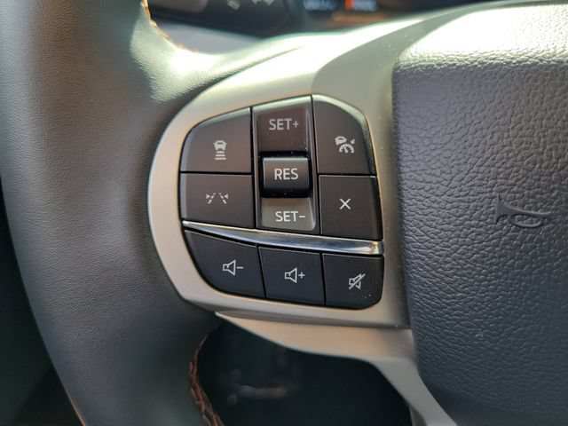 Used 2026 Ford Explorer Active RWD image 5