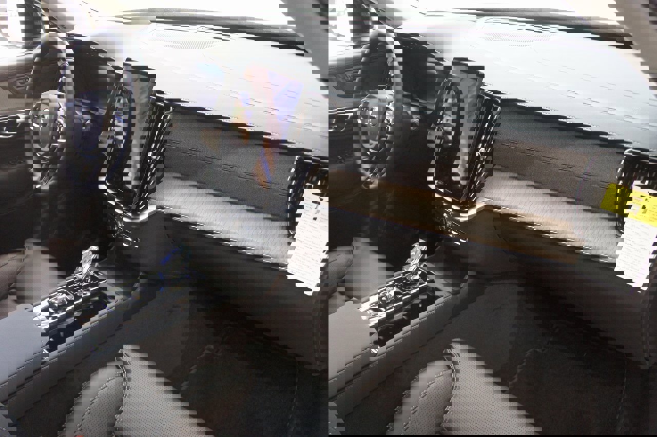 New 2026 Volvo XC90 B6 Ultra image 6