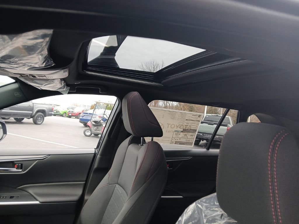 New 2025 Toyota RAV4 SE image 8