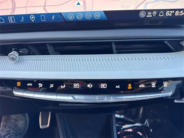 New 2025 Cadillac Optiq Sport 2 image 21