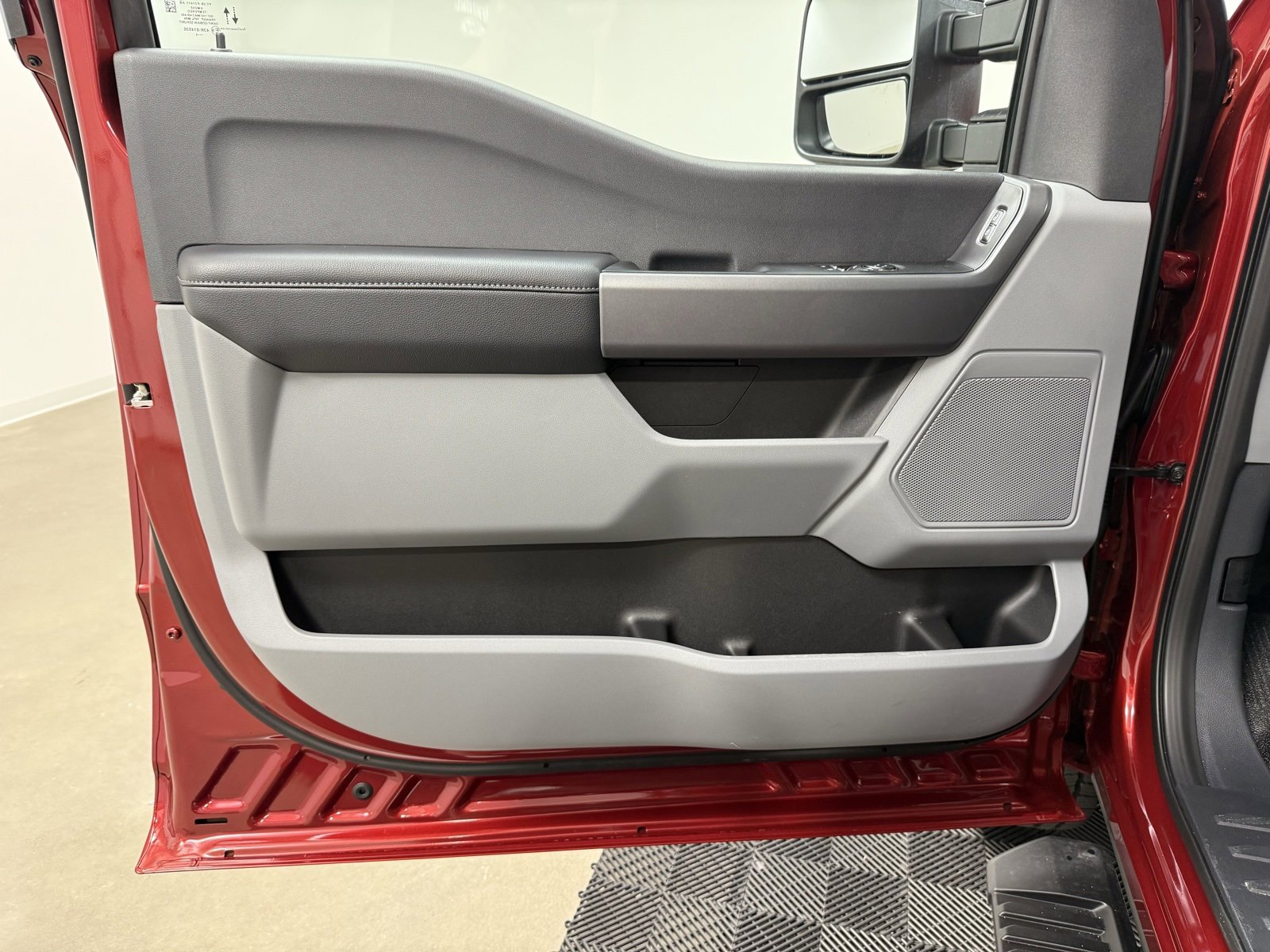 New 2025 Ford F350 XLT w/ XLT Value Package image 11