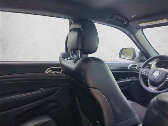 Used 2021 Jeep Grand Cherokee Laredo X AWD/4WD image 23