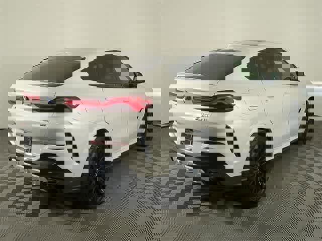 Used 2023 BMW X6 M50i w/ Executive Package image 5