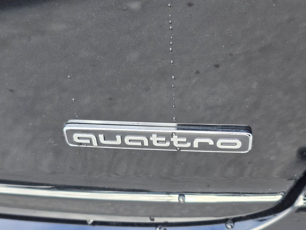 Used 2025 Audi Q8 Prestige w/ Prestige Package image 21