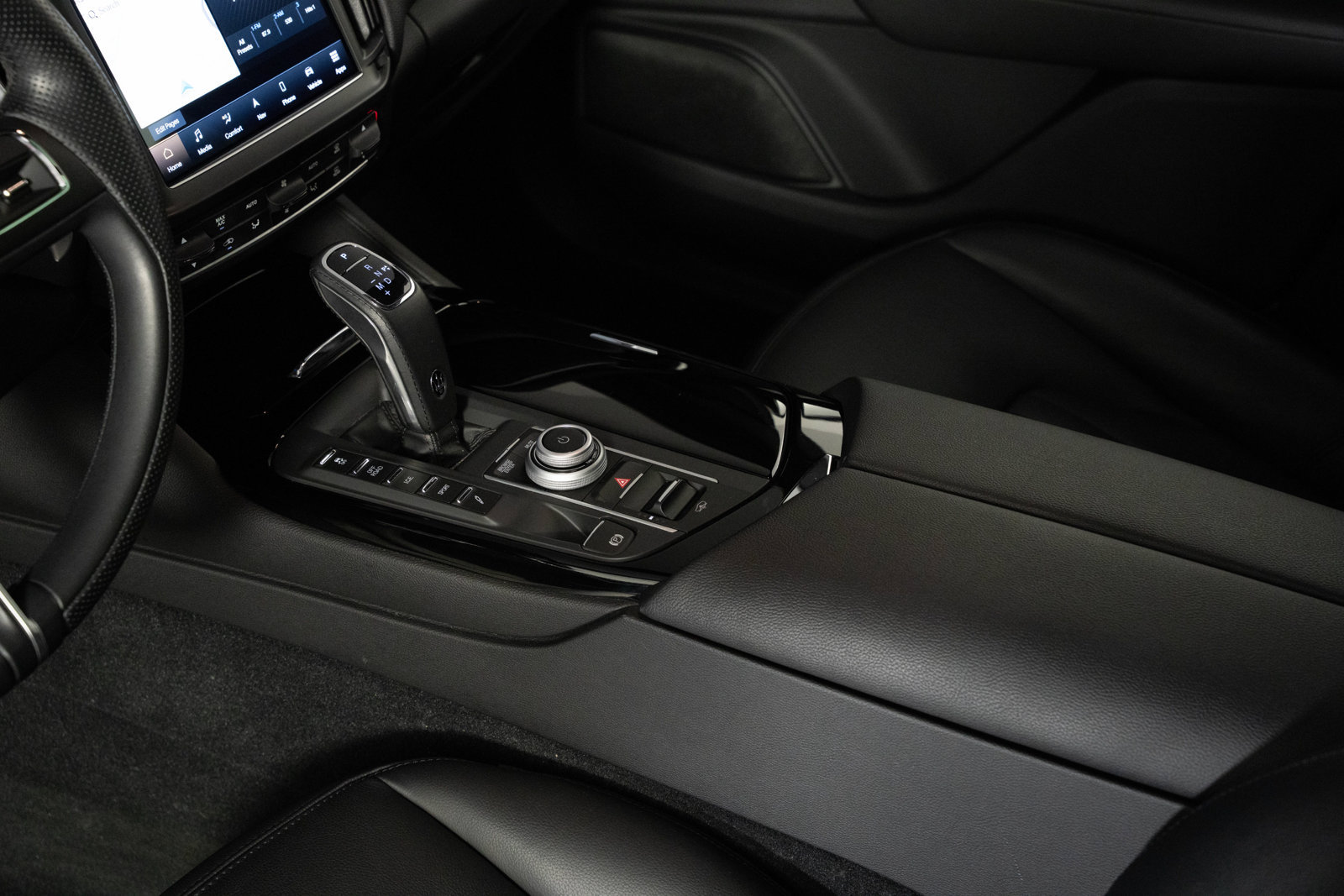 Used 2023 Maserati Levante GT AWD/4WD image 24