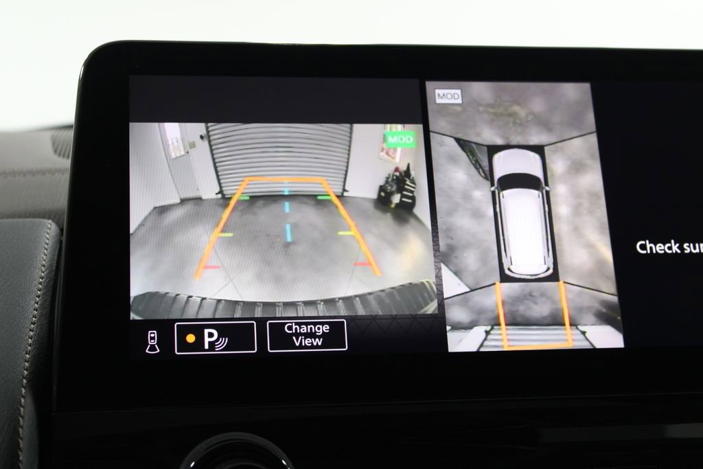 Used 2024 Nissan Armada Platinum w/ Captain's Chairs Package image 56