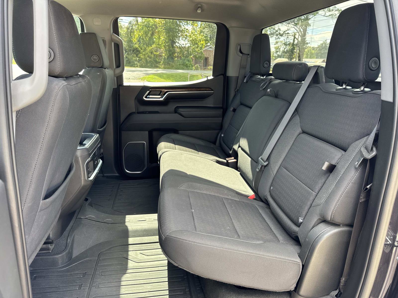 Used 2023 GMC Sierra 1500 Elevation image 13