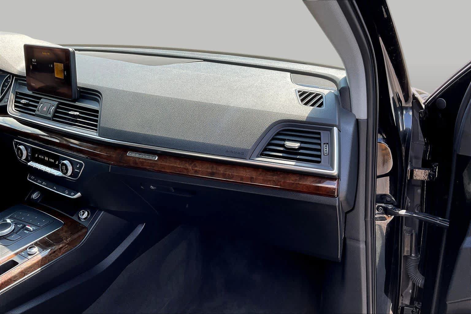 Used 2018 Audi Q5 2.0T Premium Plus AWD/4WD image 19